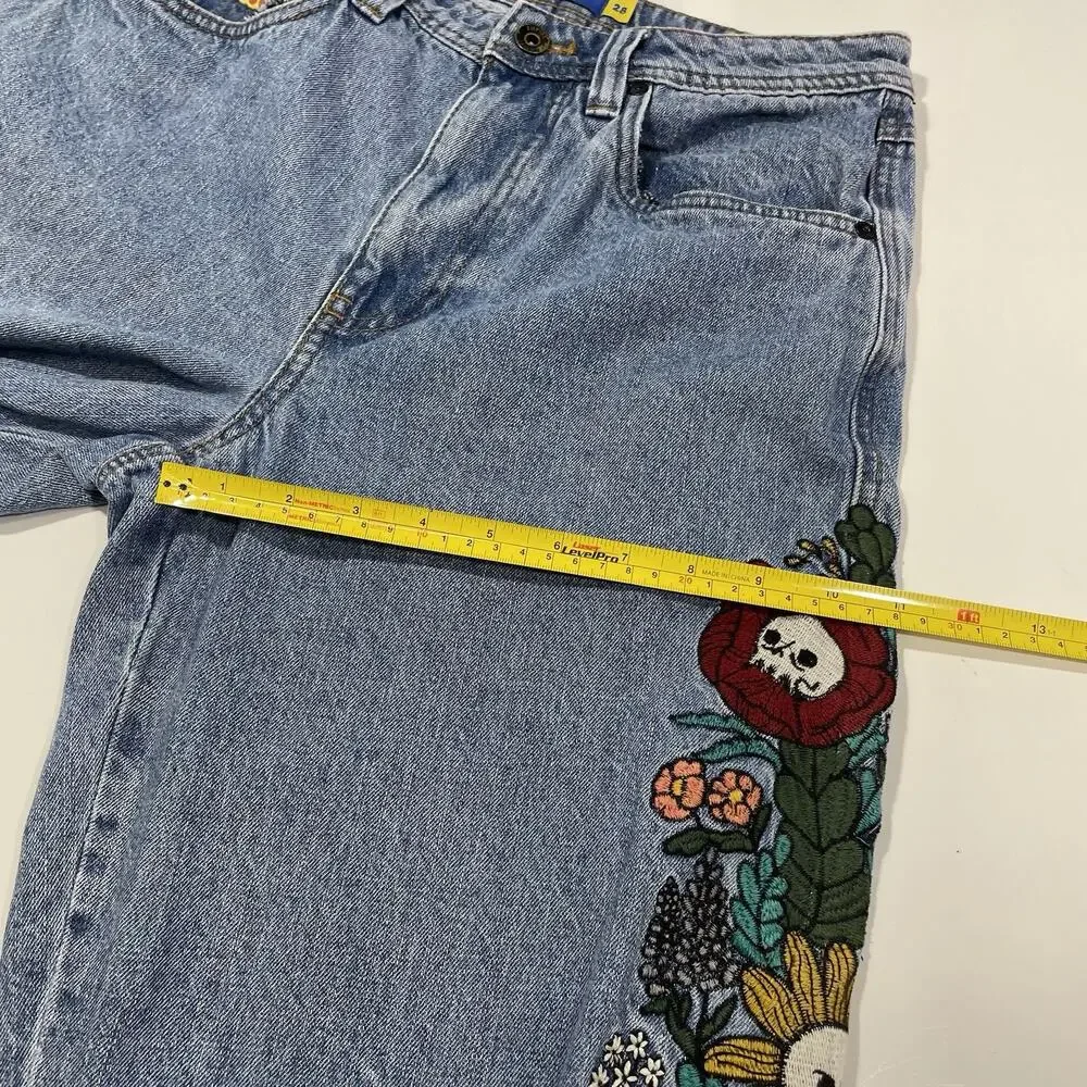 Empyre Baggy Jeans Floral Embroidered Light Wash Blue Denim Face Flowers Size 28